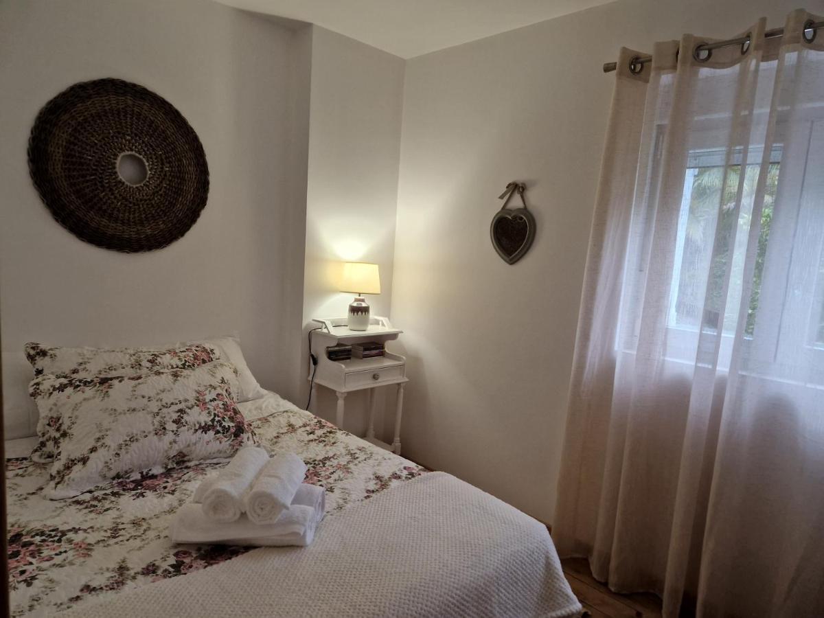 Moradia T2 Em Bairro Pitoresco Da Covilha Exterior photo